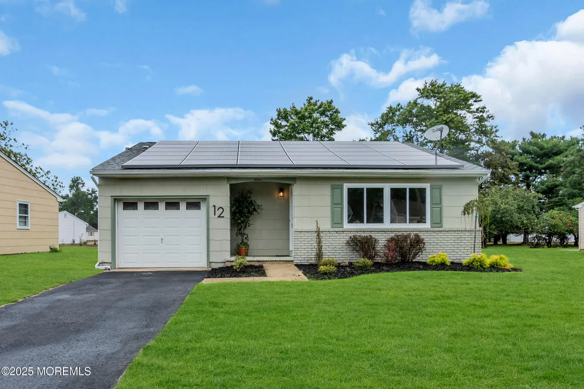 Property Slideshow image 1 of 26 | 12 norfolk dr, Berkeley, NJ, 08757