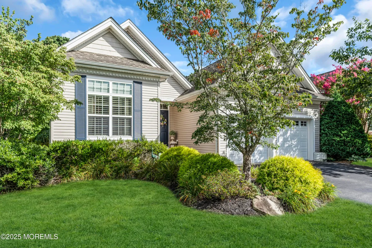 Property Slideshow image 1 of 47 | 31 arborridge dr, Forked River, NJ, 08731