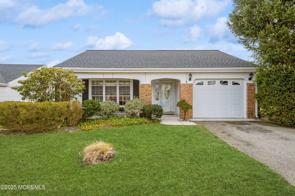 Property Slideshow image 1 of 23 | 29 woodstock ln, Manchester, NJ, 08759