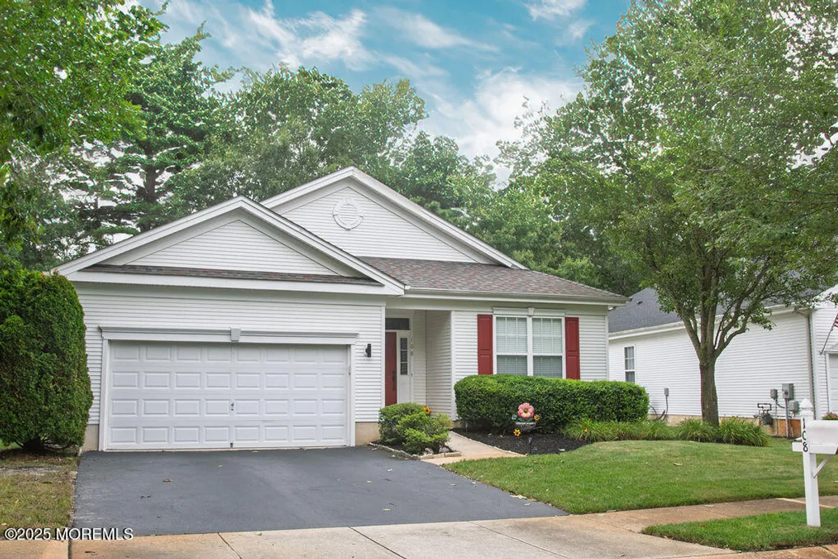 Property Slideshow image 1 of 22 | 108 hyannis ct, Galloway, NJ, 08205