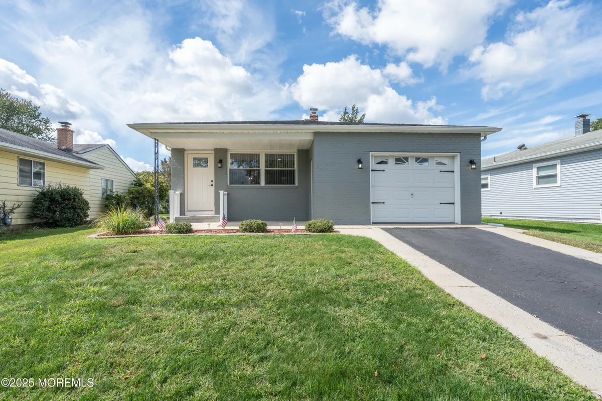 Property Slideshow image 1 of 30 | 51 eldorado st, Toms River, NJ, 08757