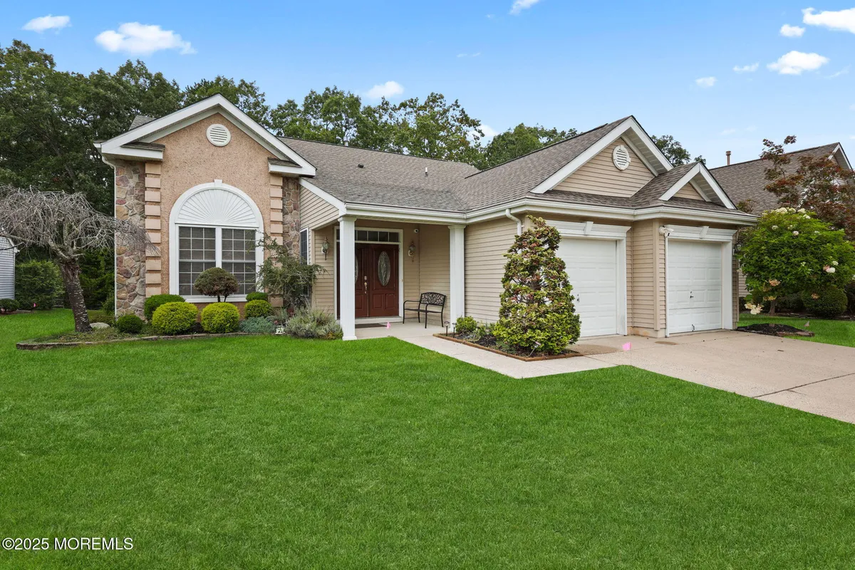 Property Slideshow image 1 of 38 | 22 baltusrol dr, Jackson, NJ, 08527