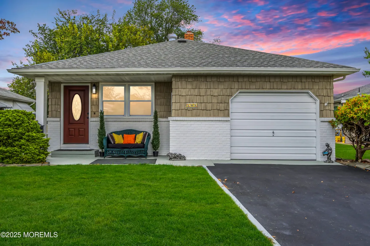 Property Slideshow image 1 of 26 | 142 barbuda st, Toms River, NJ, 08757