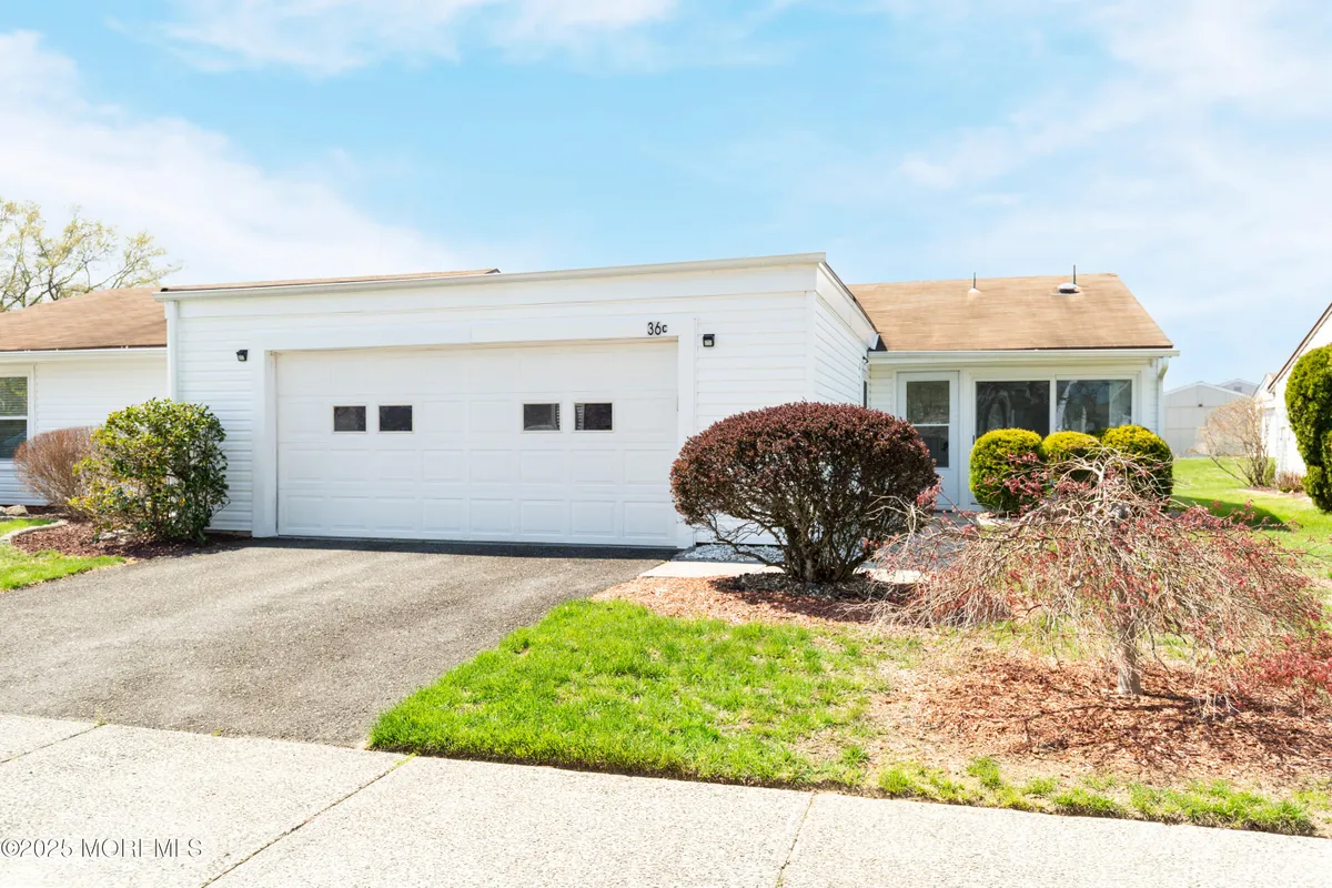 Property Slideshow image 1 of 20 | 36c haddon rd, Monroe, NJ, 08831