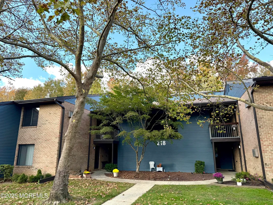 Property Slideshow image 1 of 13 | 218 medford ct a, Manalapan, NJ, 07726