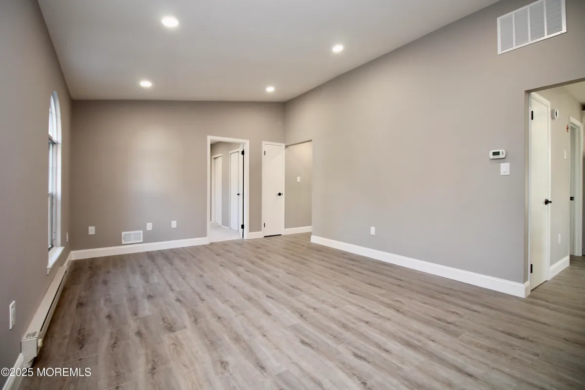 Property Slideshow image 1 of 32 | 32 carnaby close, Freehold, NJ, 07728