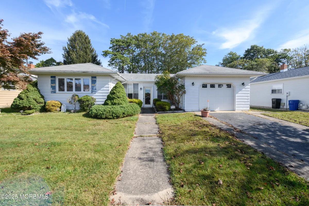 Property Slideshow image 1 of 33 | 130 rodhos st, Toms River, NJ, 08757