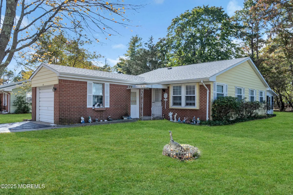 Property Slideshow image 1 of 20 | 186 constitution blvd, Whiting, NJ, 08759