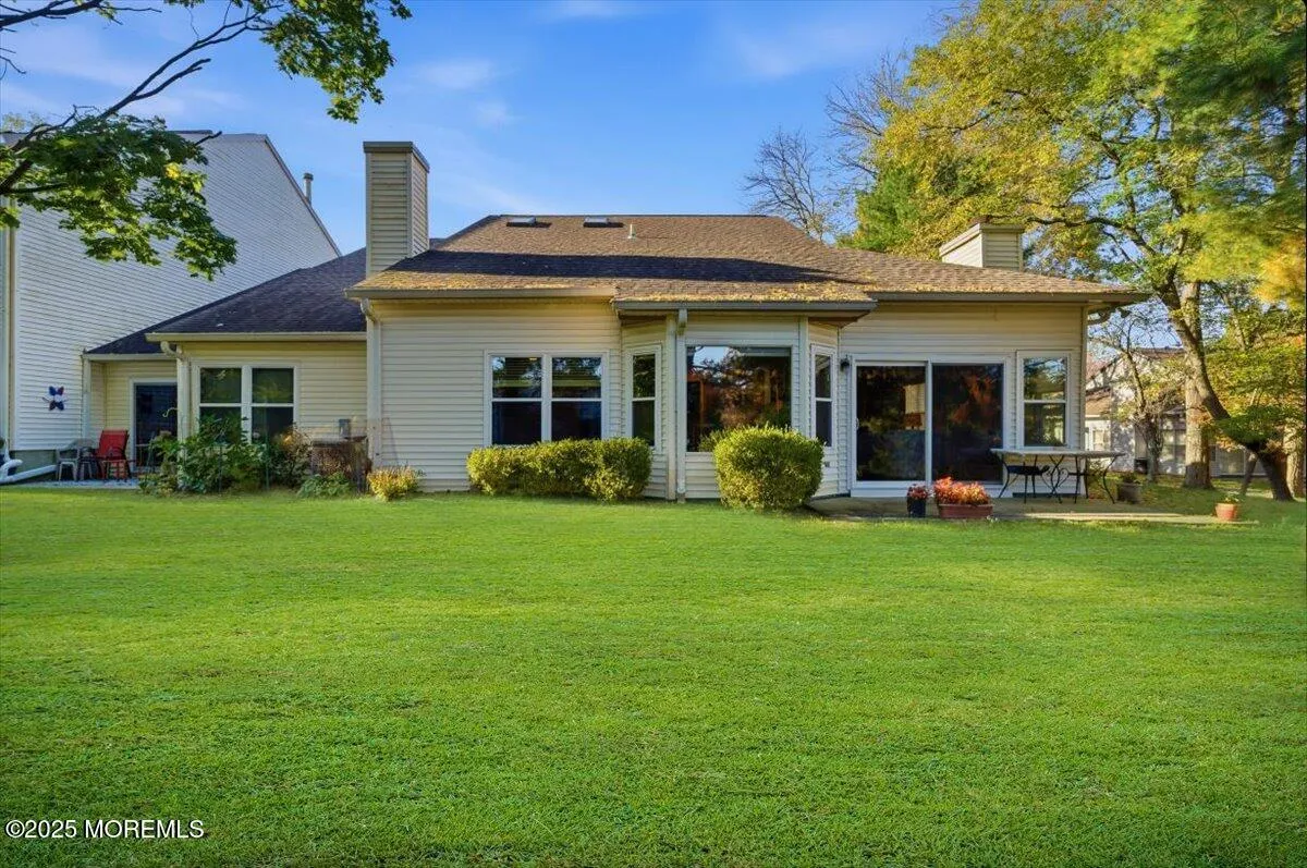 Property Slideshow image 1 of 39 | 351 sunshine ct, Englishtown, NJ, 07726