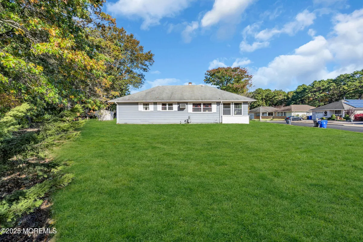 Property Slideshow image 1 of 19 | 2184 mount hope ln, Toms River, NJ, 08753