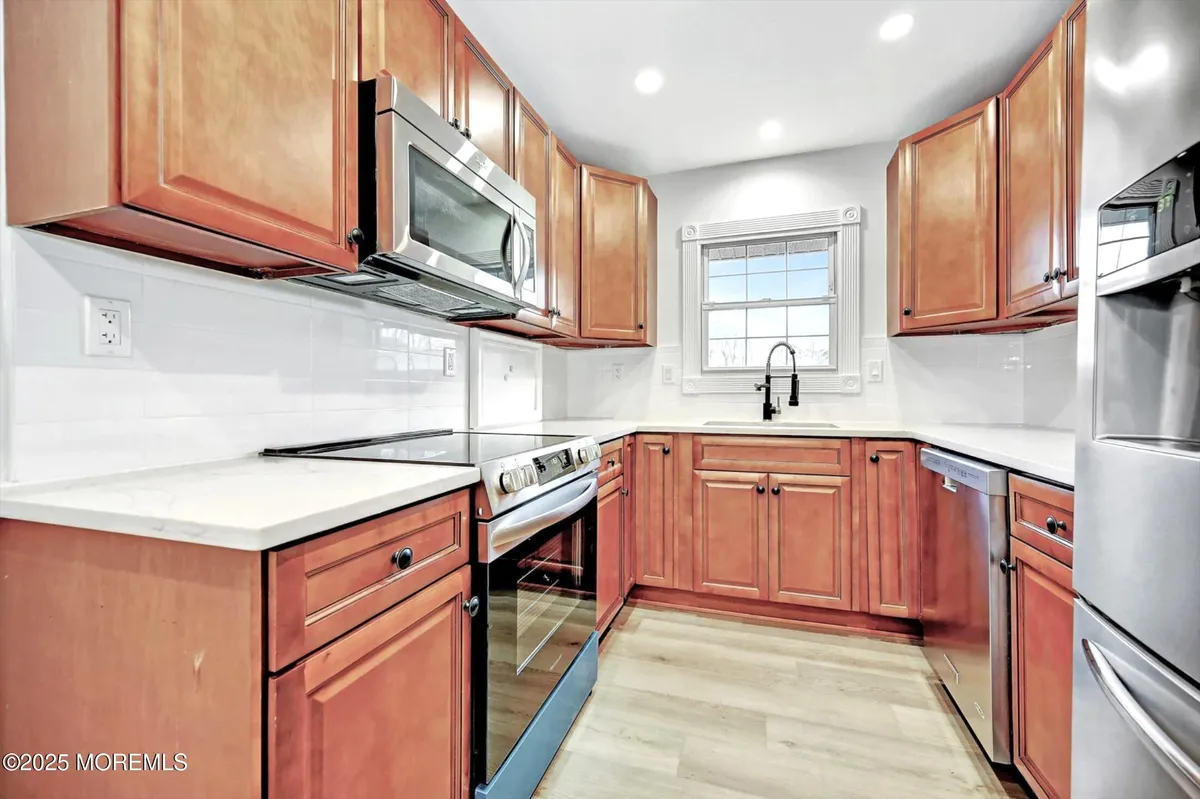 Property Slideshow image 1 of 25 | 43k cambridge ct, Lakewood, NJ, 08701