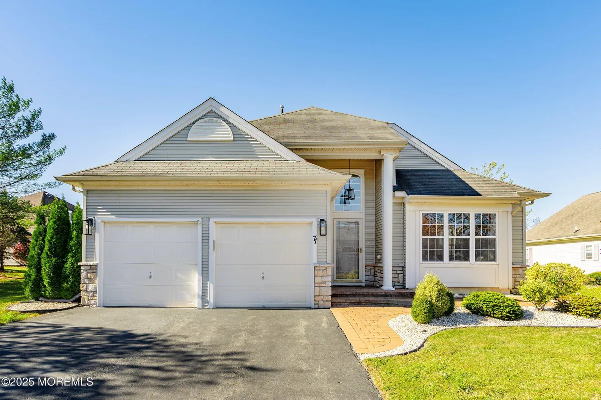 Property Slideshow image 1 of 52 | 71 eleanor rd, Manchester, NJ, 08759