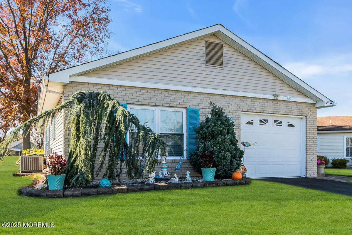 Property Slideshow image 1 of 32 | 68 mansfield dr, Brick, NJ, 08724