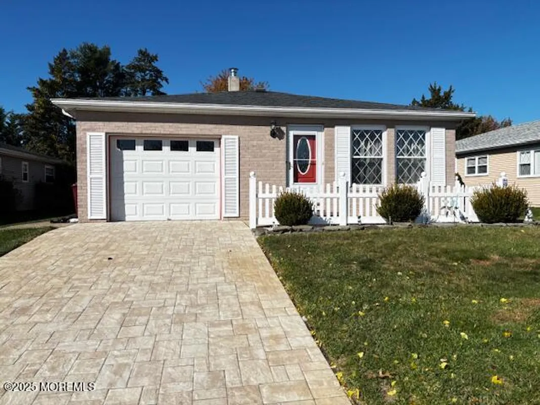 Property Slideshow image 1 of 22 | 10 marathon st, Toms River, NJ, 08757
