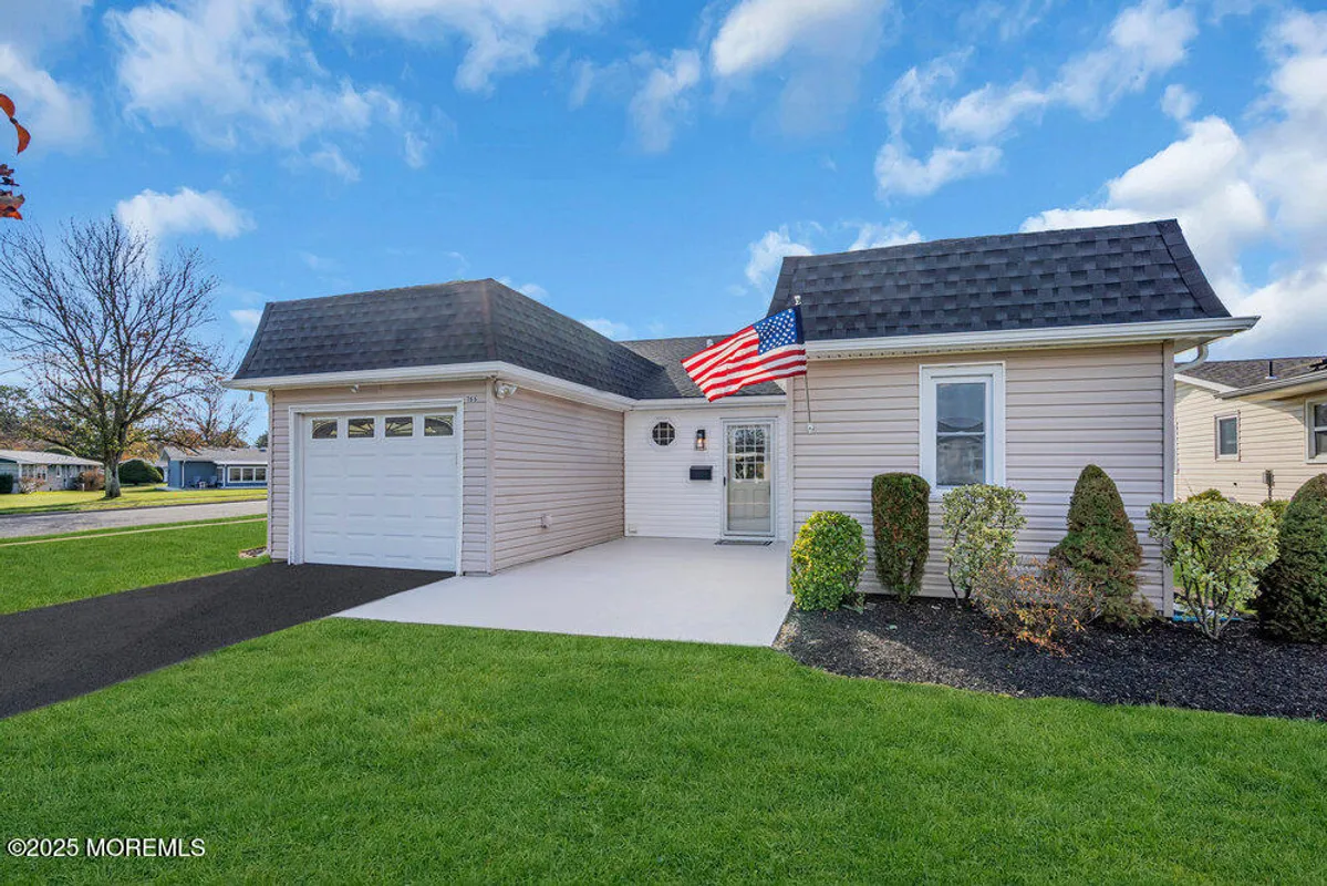 Property Slideshow image 1 of 22 | 166 central blvd, Brick, NJ, 08724