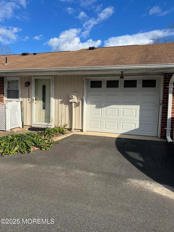 Property Slideshow image 1 of 9 | 1236b hamilton ct, Lakewood, NJ, 08701