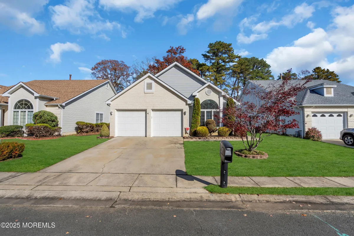 Property Slideshow image 1 of 24 | 1789 sweetbay dr, Toms River, NJ, 08755