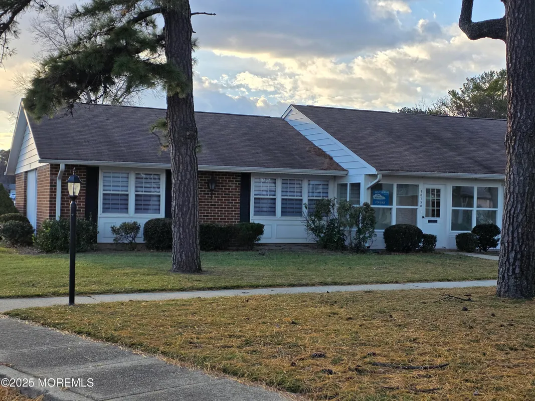 Property Slideshow image 1 of 17 | 1015 aberdeen dr a, Lakewood, NJ, 08701