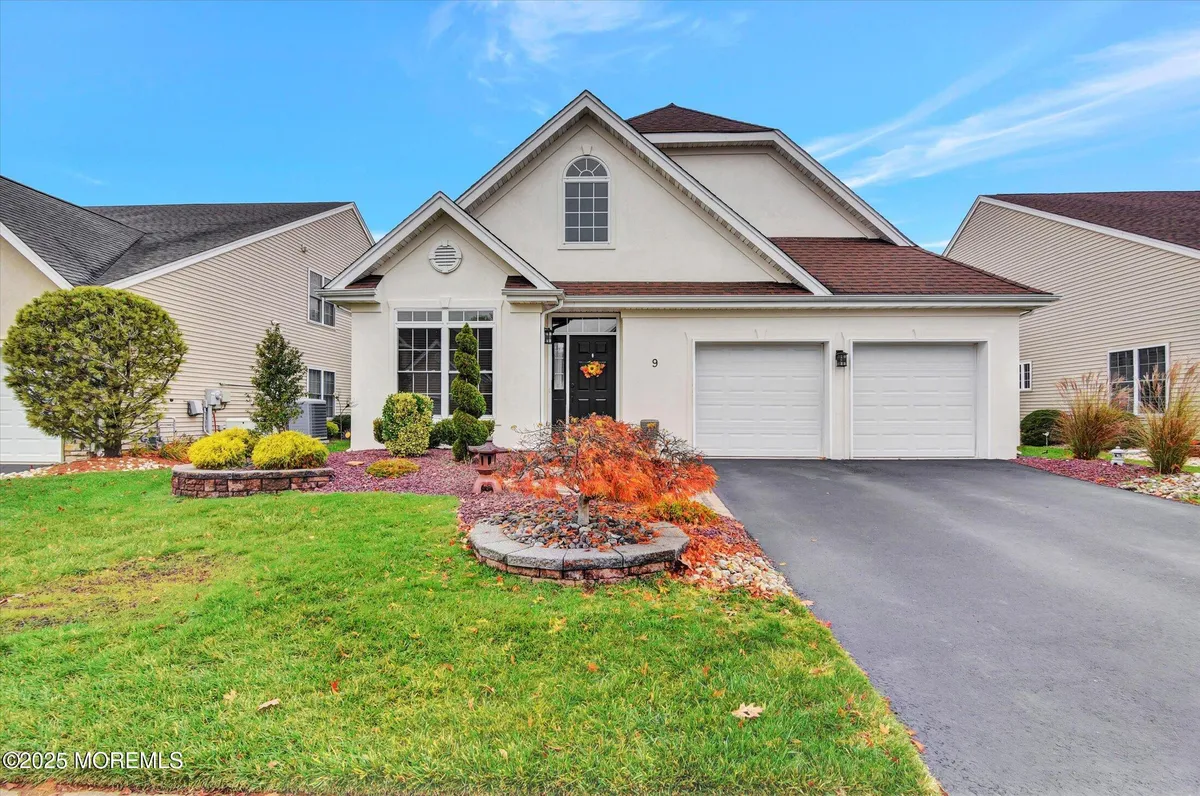 Property Slideshow image 1 of 61 | 9 crawford rd, Manalapan, NJ, 07726