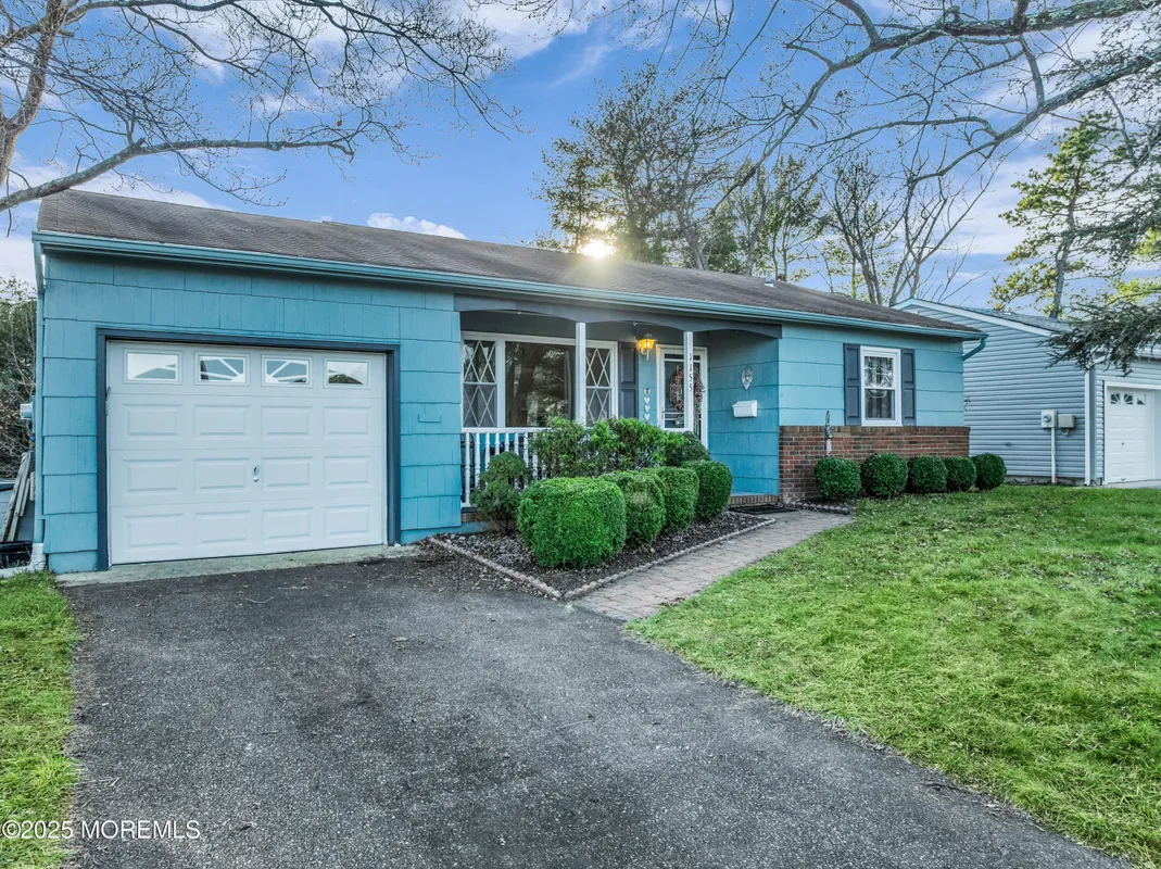 Property Slideshow image 1 of 26 | 1155 edgebrook dr, Toms River, NJ, 08757