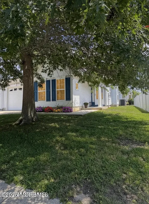 Property Slideshow image 1 of 18 | 112 giunta walk, Mays Landing, NJ, 08330