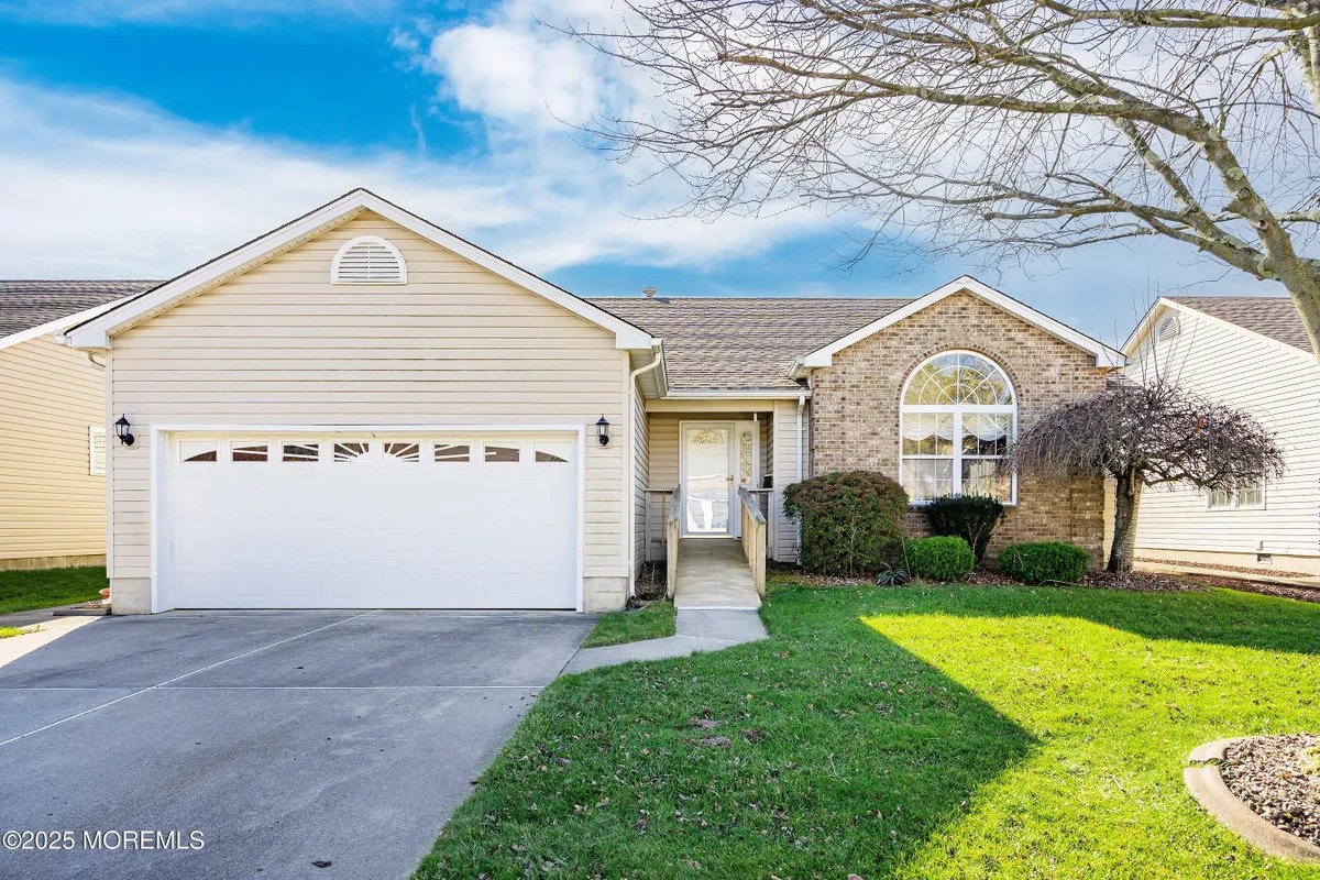 Property Slideshow image 1 of 29 | 91 westport dr, Toms River, NJ, 08757