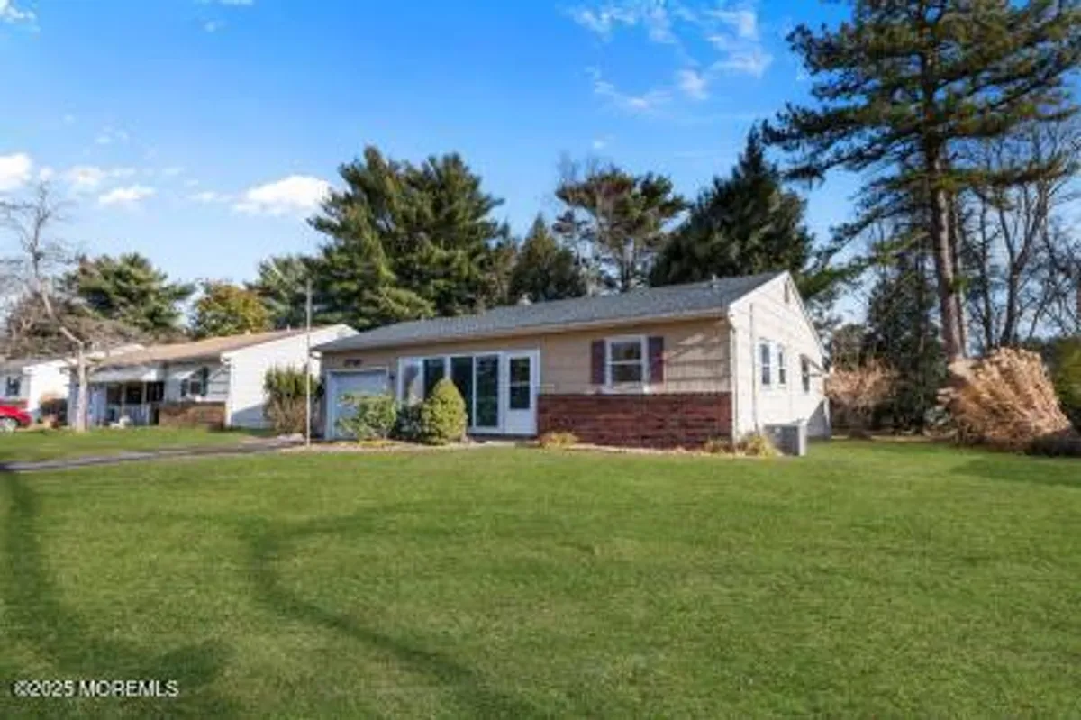Property Slideshow image 1 of 41 | 6 stanford dr, Toms River, NJ, 08757