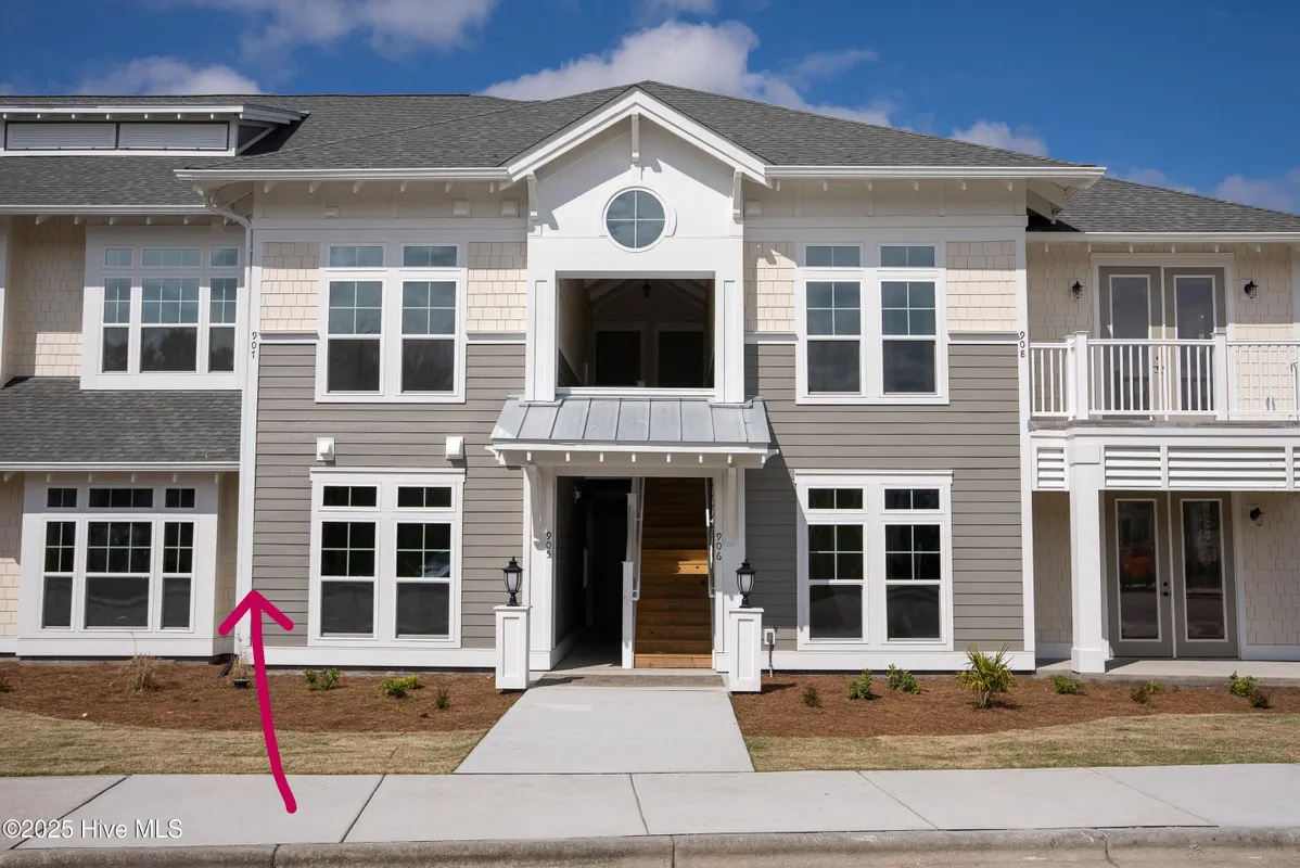 Property Slideshow image 1 of 25 | 2537 st james dr # 905, Southport, NC, 28461