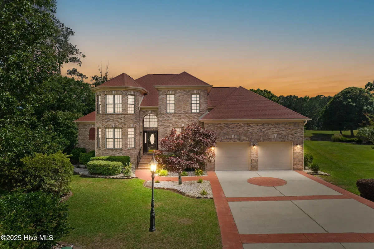 Property Slideshow image 1 of 48 | 567 fairburn ct, Calabash, NC, 28467