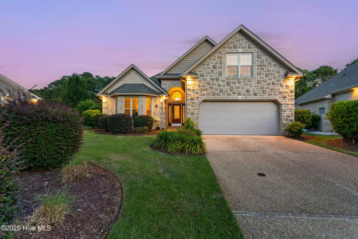 Property Slideshow image 1 of 51 | 310 white swan ct, Wilmington, NC, 28412