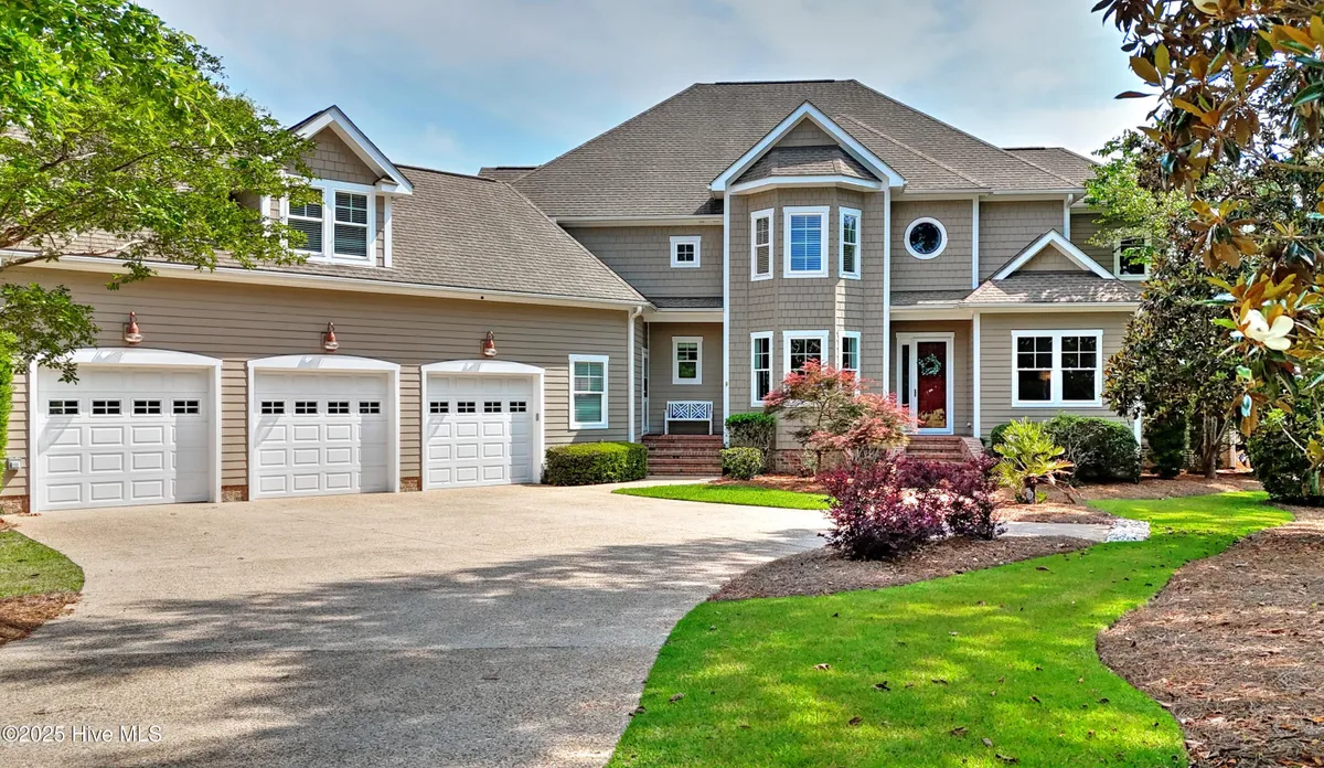 Property Slideshow image 1 of 90 | 466 herring gull ct, Bolivia, NC, 28422