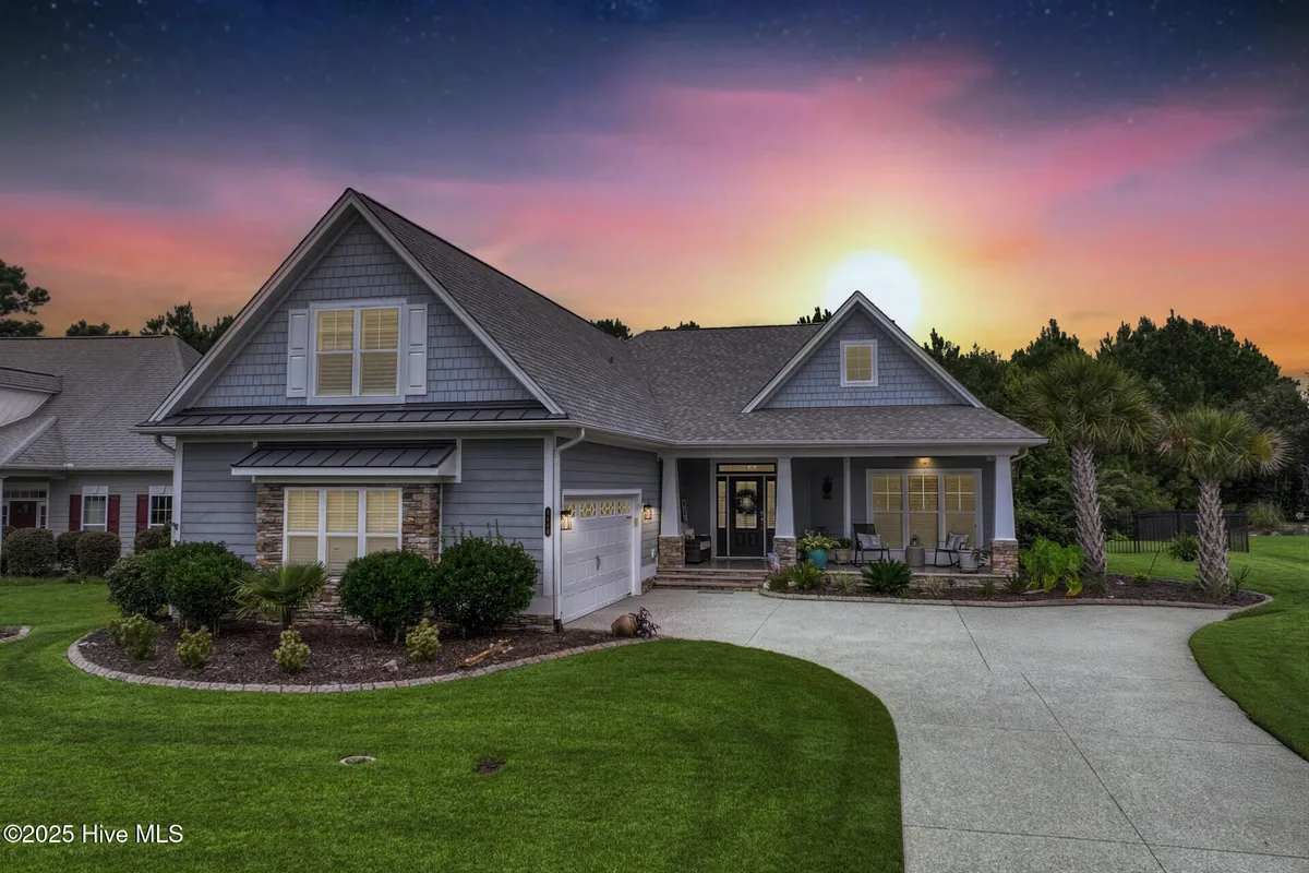 Property Slideshow image 1 of 49 | 8448 forest crest ct, Leland, NC, 28451