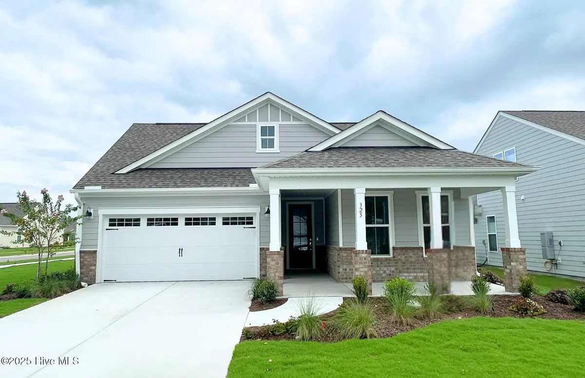 Property Slideshow image 1 of 19 | 325 keepsake dr, Wilmington, NC, 28412