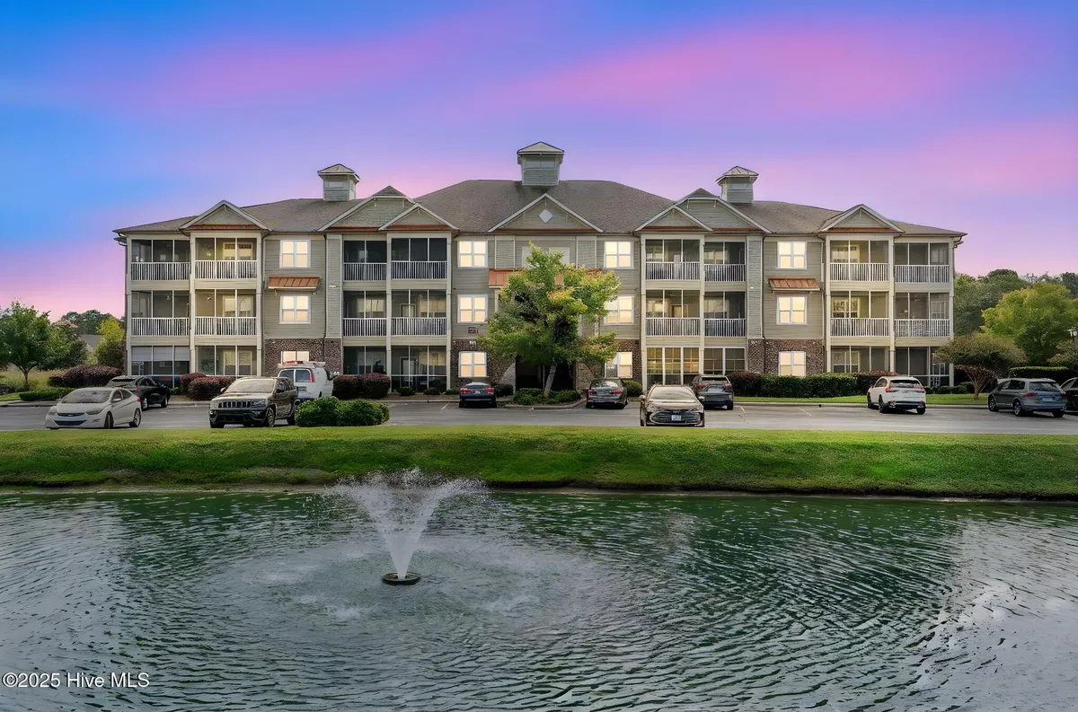 Property Slideshow image 1 of 40 | 395 s crow creek dr nw unit 2322, Calabash, NC, 28467