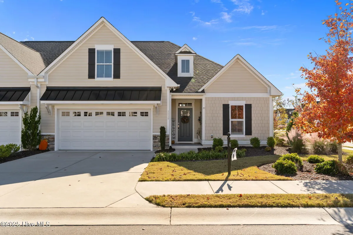 Property Slideshow image 1 of 50 | 3819 berkeley ct, Southport, NC, 28461