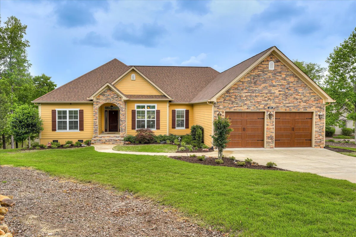 Property Slideshow image 1 of 62 | 139 laurens dr, Mc Cormick, SC, 29835