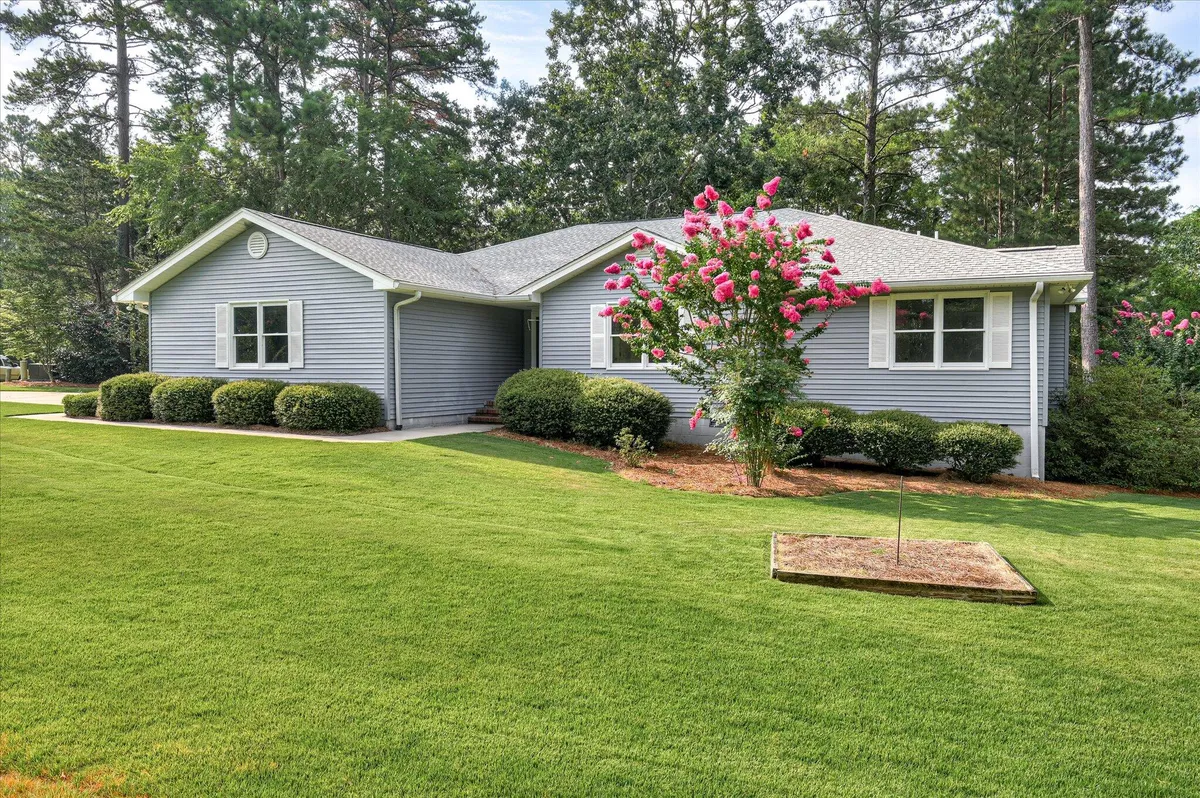 Property Slideshow image 1 of 49 | 301 misty cv, Mc Cormick, SC, 29835
