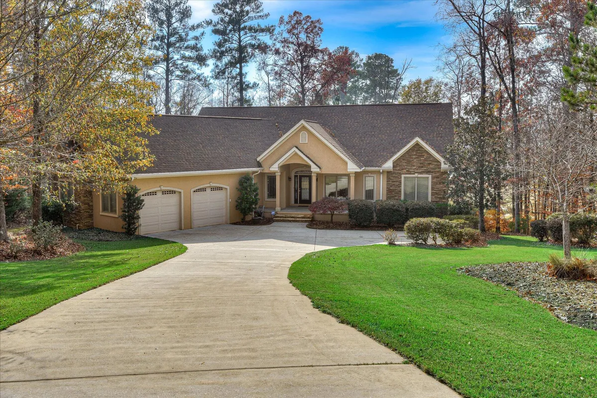 Property Slideshow image 1 of 66 | 310 katie ln, Mc Cormick, SC, 29835
