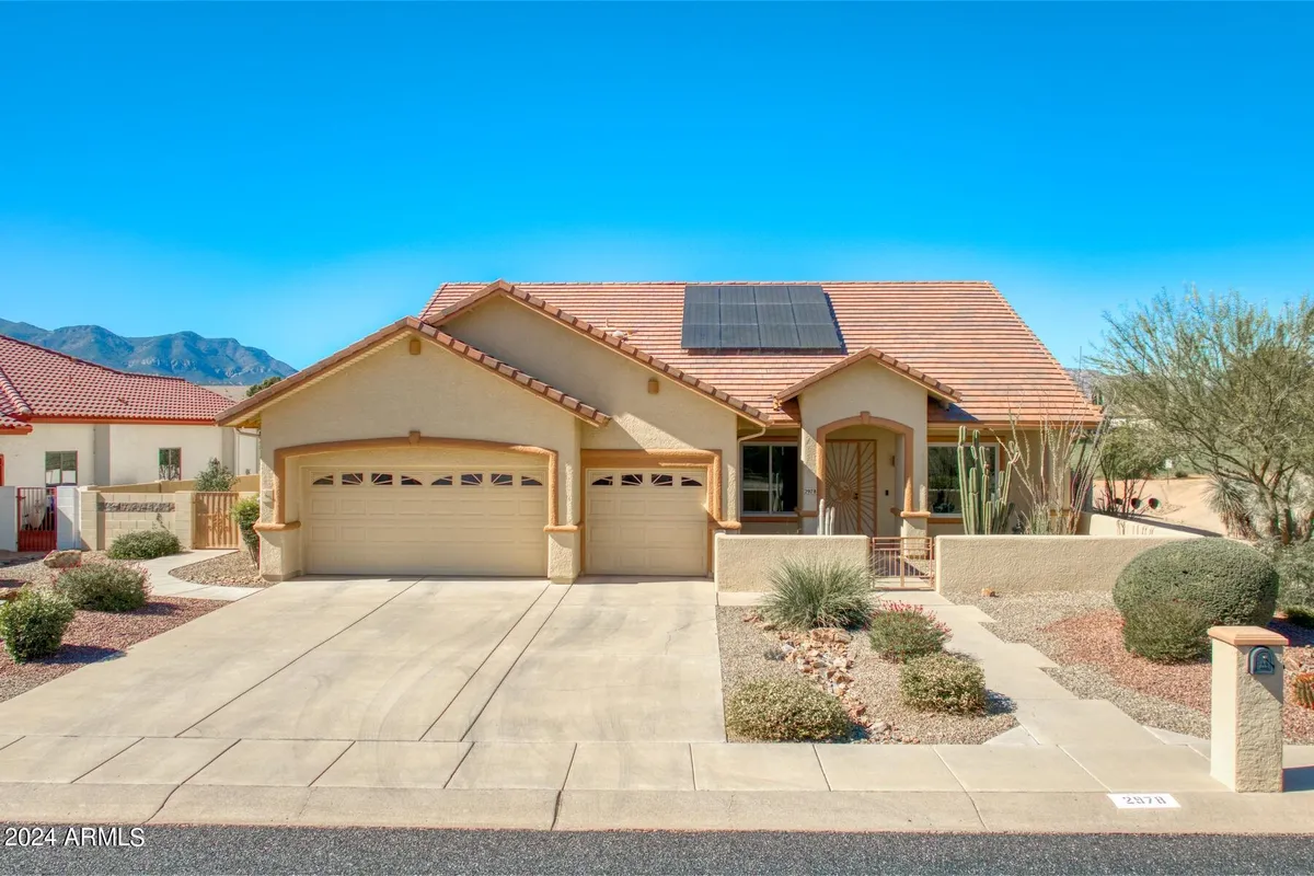 Property Slideshow image 1 of 38 | 2978 glenview dr, Sierra Vista, AZ, 85650