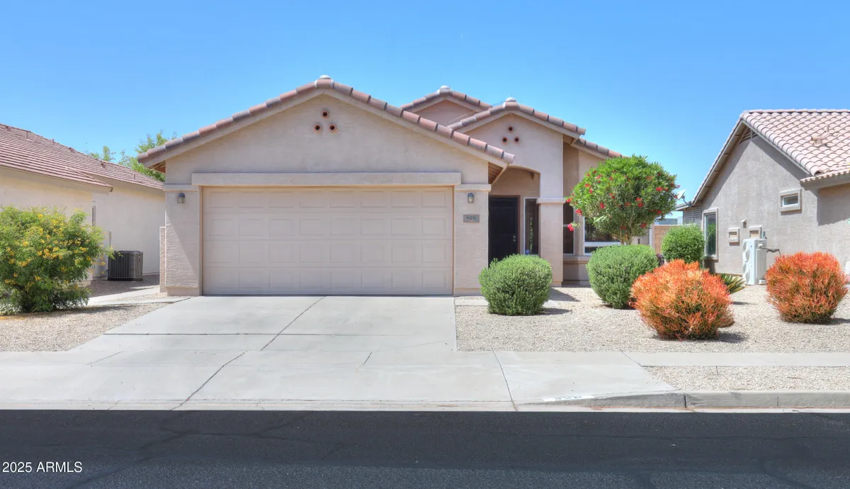 Property Slideshow image 1 of 33 | 426 n santiago trl, Casa Grande, AZ, 85194