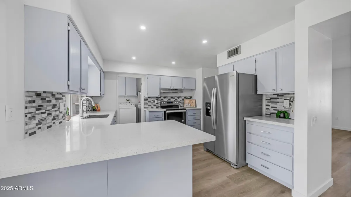 Property Slideshow image 1 of 31 | 9911 w pleasant valley rd, Sun City, AZ, 85351