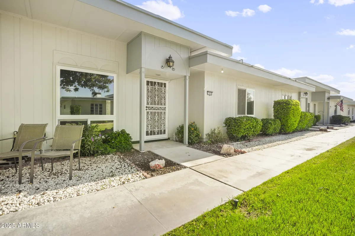 Property Slideshow image 1 of 22 | 13018 n 99th dr, Sun City, AZ, 85351
