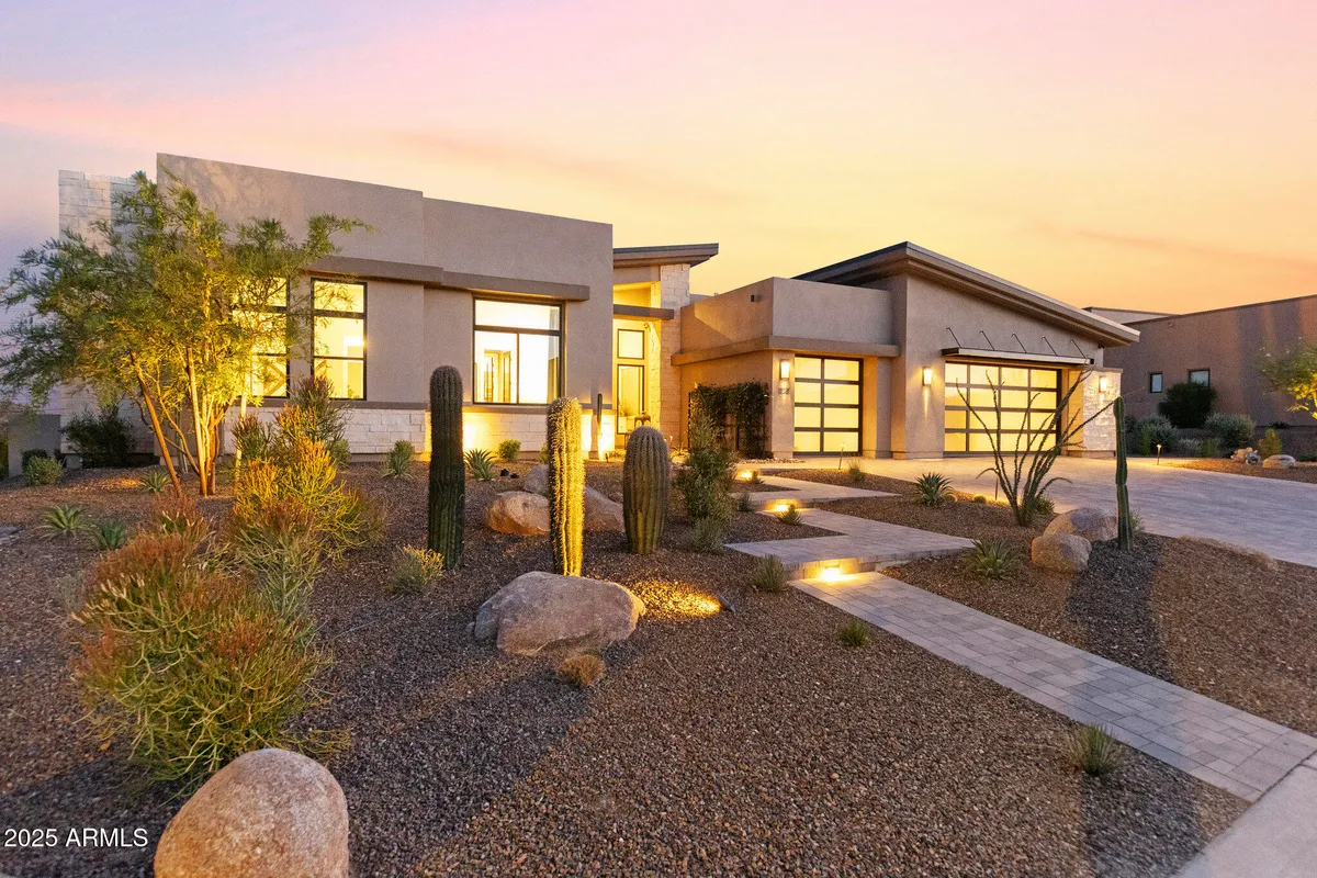 Property Slideshow image 1 of 62 | 17245 e desert vista trl, Rio Verde, AZ, 85263