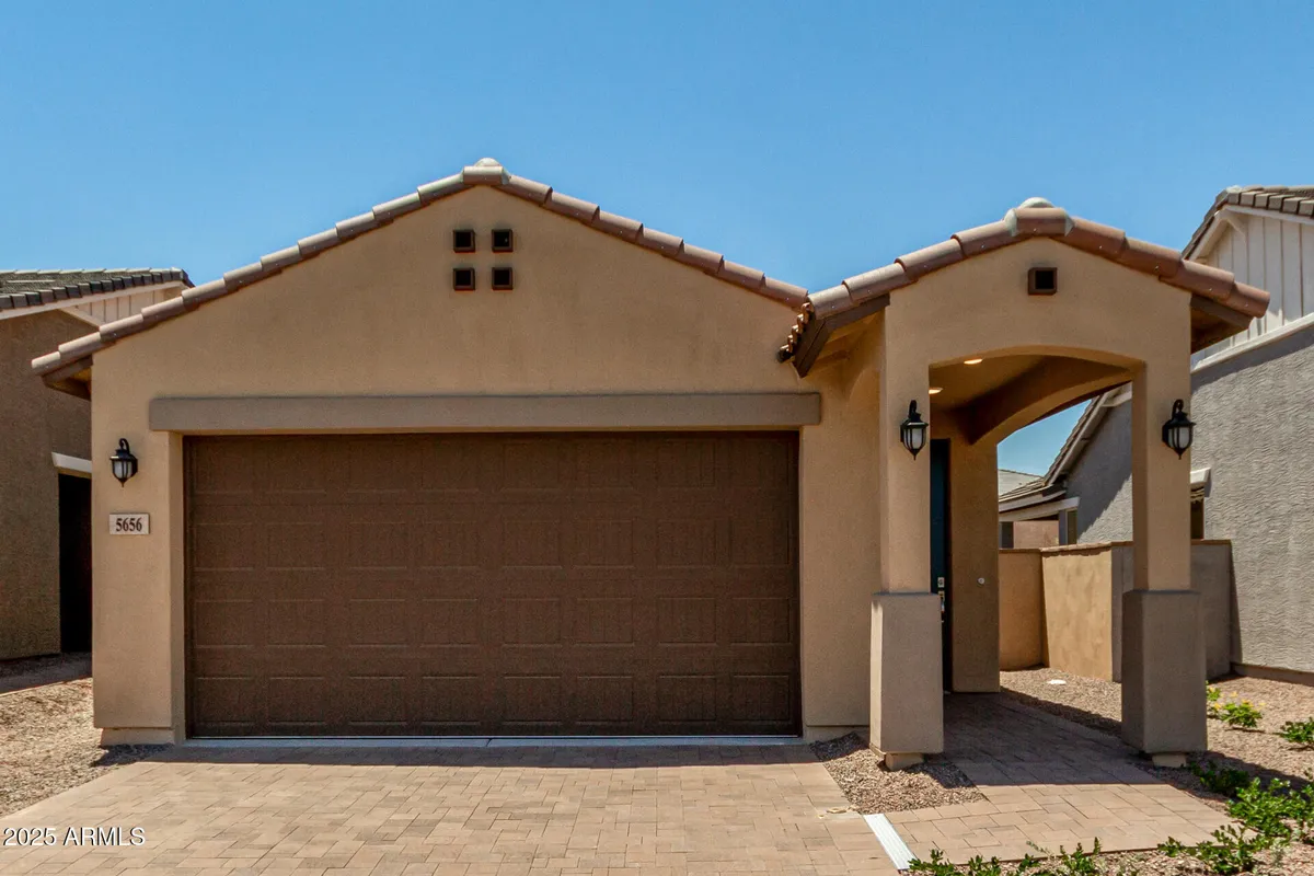 Property Slideshow image 1 of 32 | 5656 n 205th ln, Buckeye, AZ, 85396