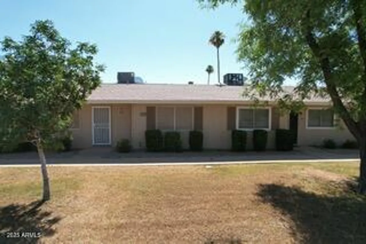 Property Slideshow image 1 of 40 | 14023 n newcastle dr, Sun City, AZ, 85351