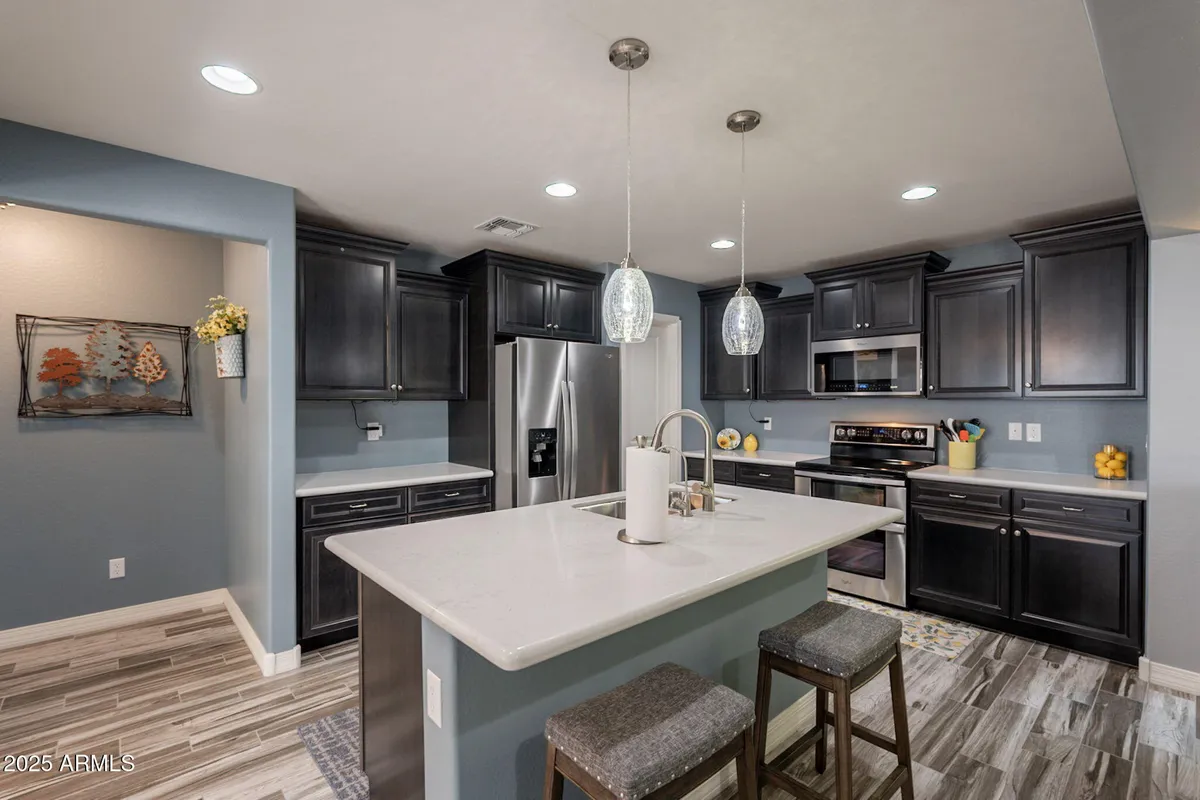 Property Slideshow image 1 of 48 | 1755 e mesquite ave, Apache Junction, AZ, 85119