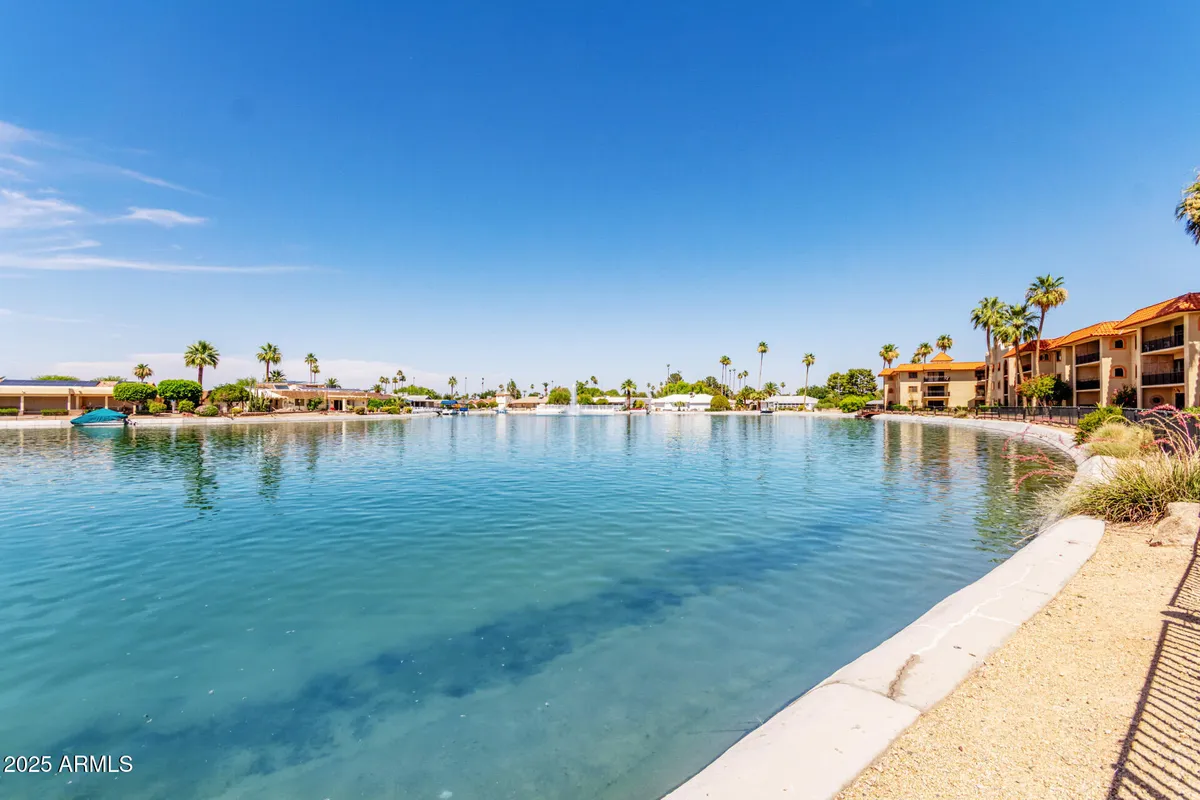 Property Slideshow image 1 of 24 | 10330 w thunderbird blvd b112, Sun City, AZ, 85351