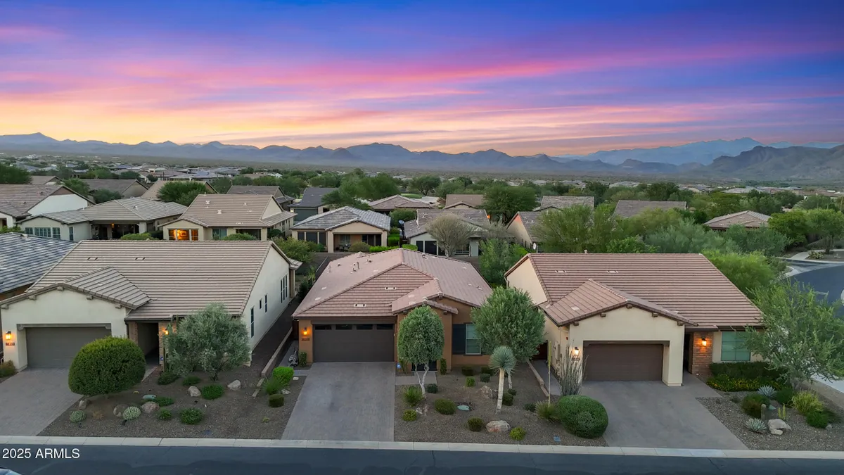 Property Slideshow image 1 of 71 | 18068 e curva de plata, Rio Verde, AZ, 85263
