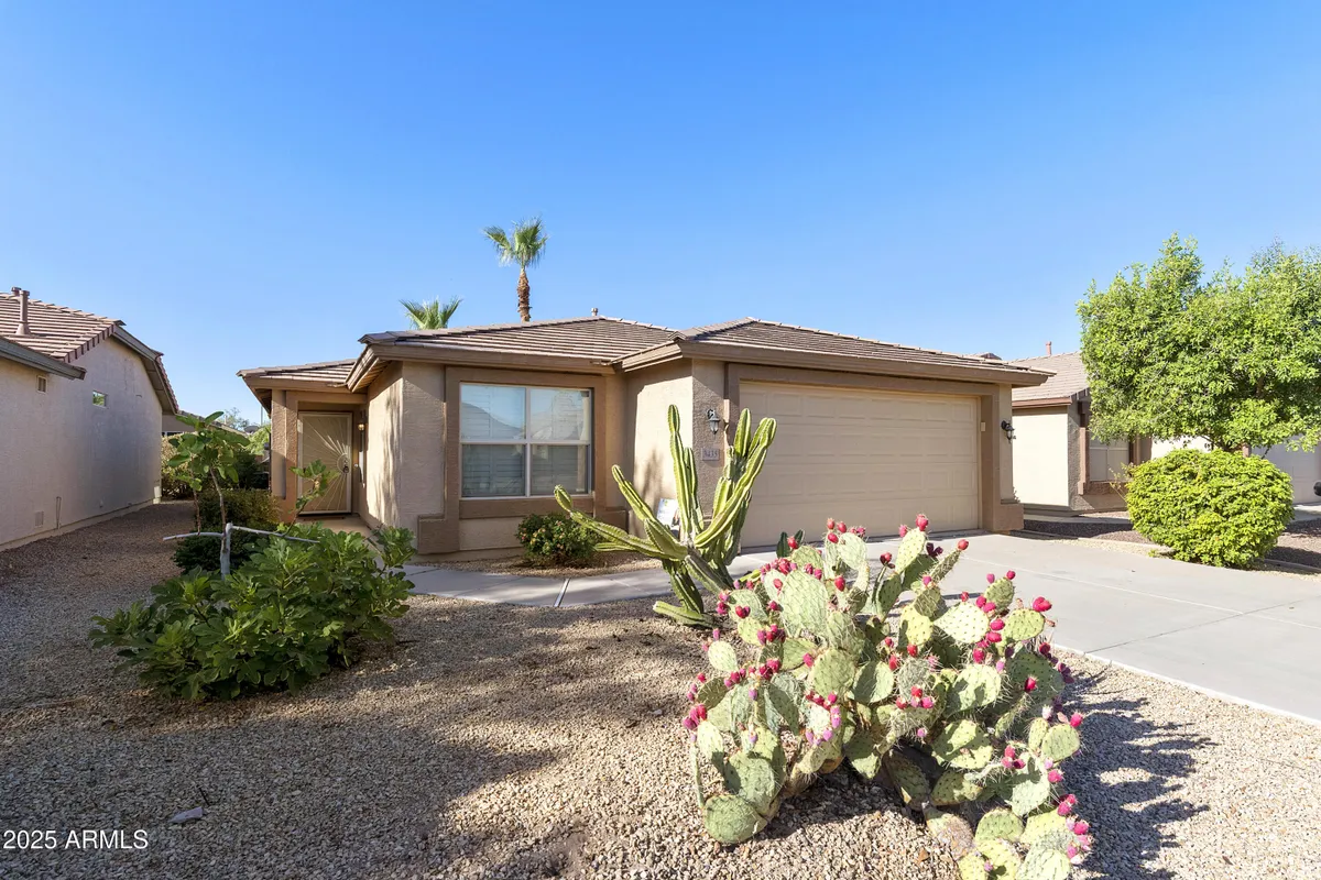 Property Slideshow image 1 of 59 | 3435 e bellerive pl, Chandler, AZ, 85249