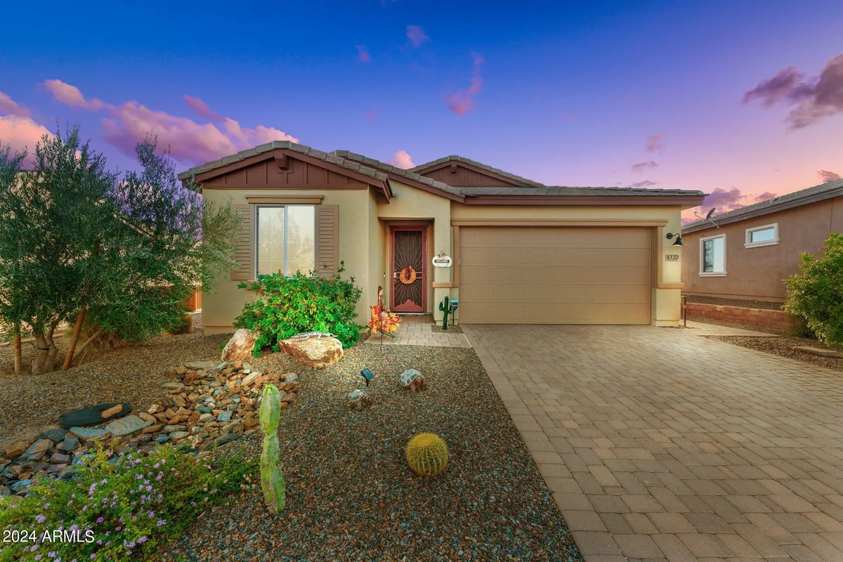 Property Slideshow image 1 of 45 | 4320 buffalo rdg, Wickenburg, AZ, 85390